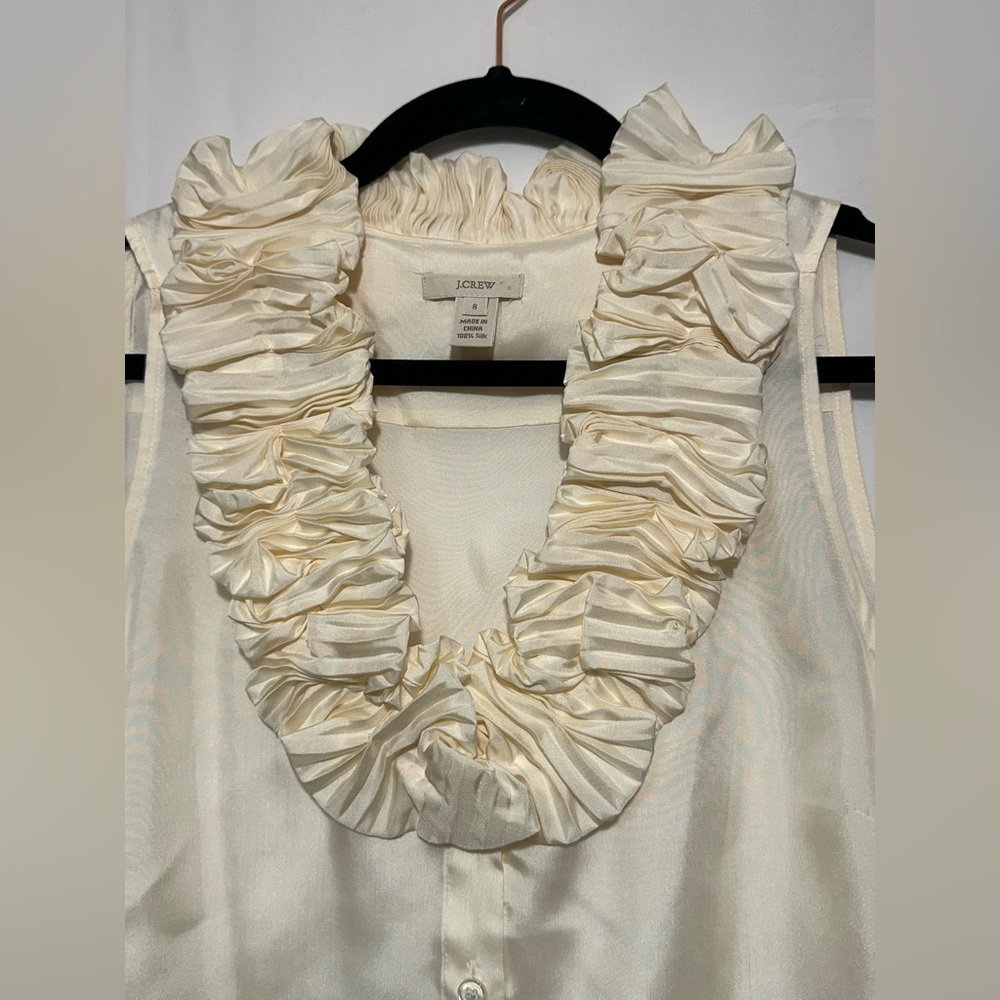 J. Crew Elegant Cream Ruffle Silk Top Sz 8 - Picture 4 of 6
